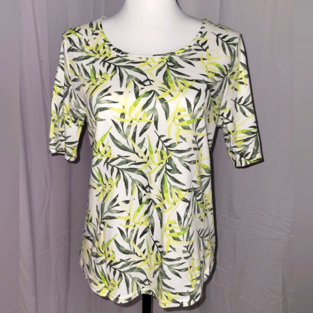 🌴3/$15 Sonoma Tees M you pick